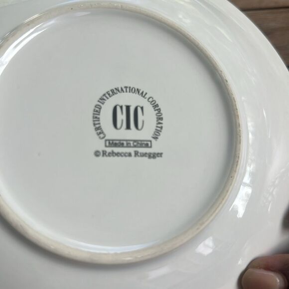 Certified Intern. 6 Rebecca Ruegger Vintage 8” Reindeer Plates - Picture 5 of 5